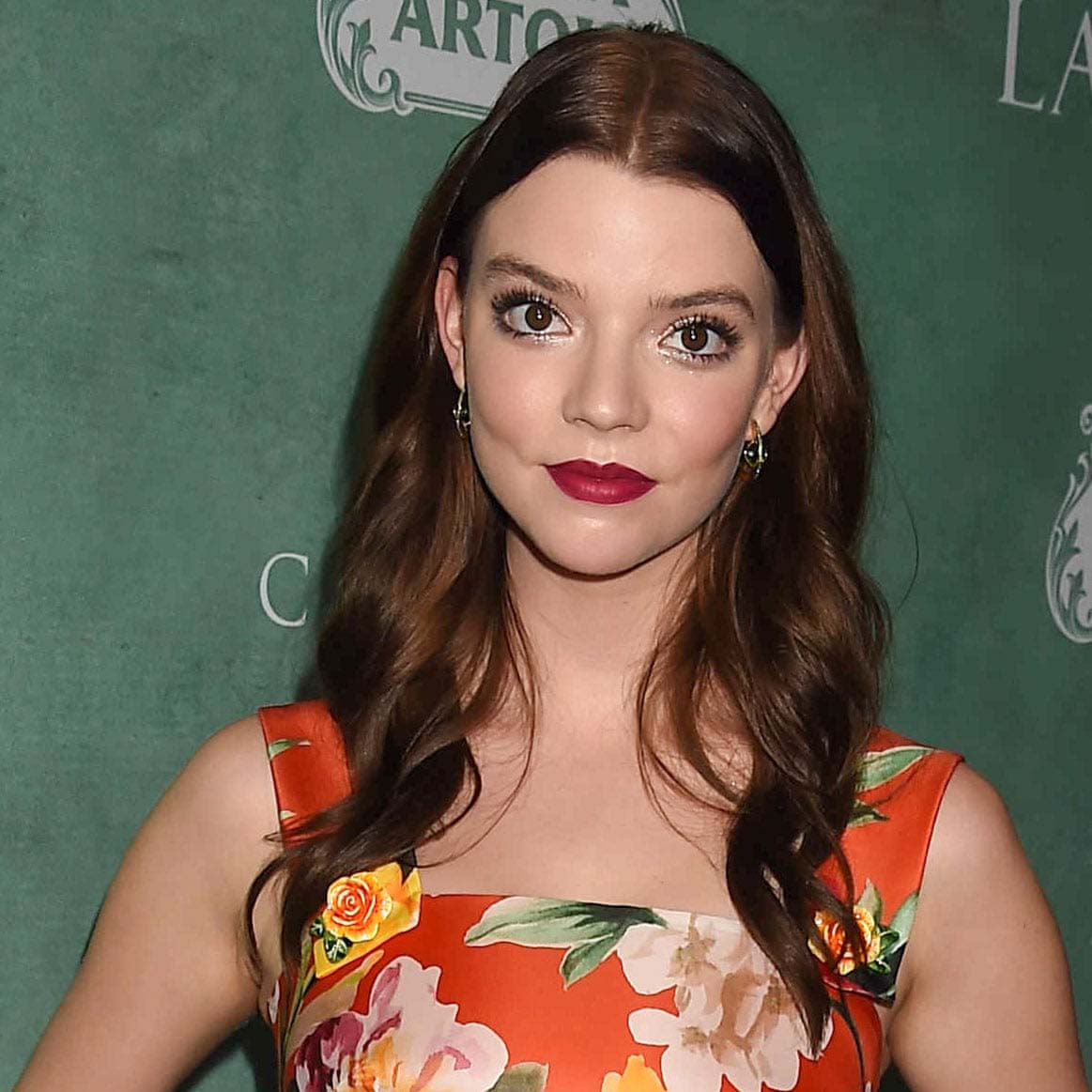 47+ Anya Taylor-Joy Eyes Gif - Istari Gallery