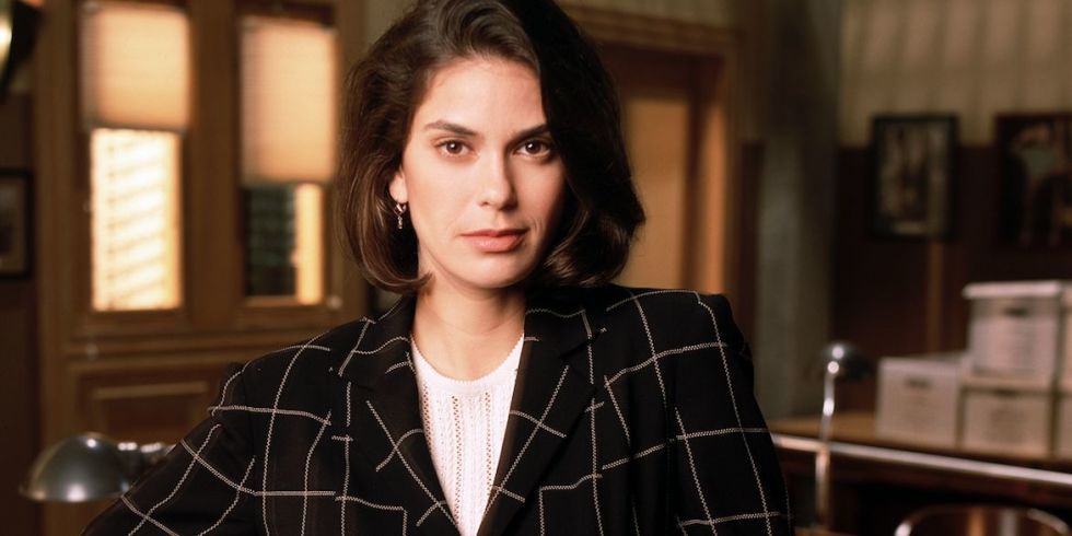 Teri Hatcher – an American Actress, Author and Voice Actor